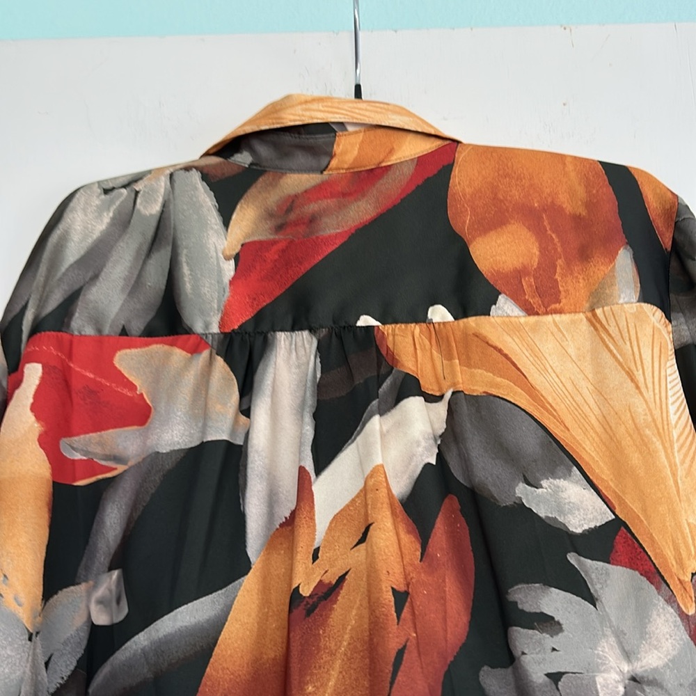 Chico's shirt size 2.5 or large Fall Garden bulk olive gold & red
NWT - Picture 5 of 5